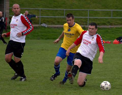 seniors_vs_blarney_fai_int_cup_oct_8th_2011_20130819_1753370856