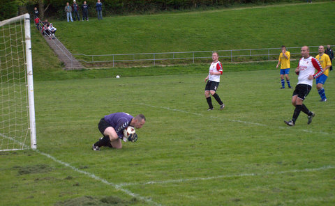 seniors_vs_blarney_fai_int_cup_oct_8th_2011_20130819_1973267531