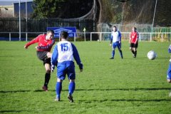 seniors_vs_bluebell_fai_int_cup_qtr_2013_20130823_1235367608