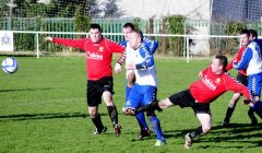 seniors_vs_bluebell_fai_int_cup_qtr_2013_20130823_1429863618