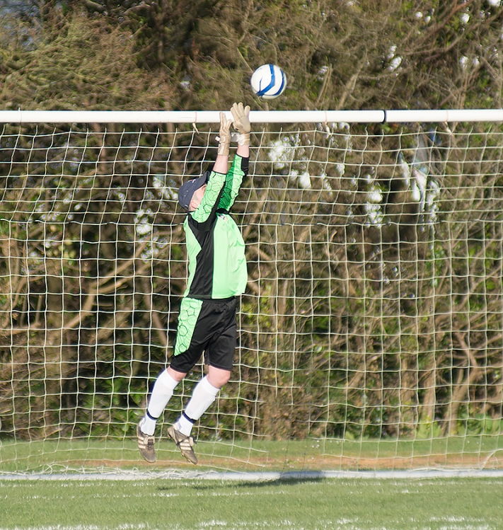 seniors_vs_leeds_10th_april_2014_20140416_1161335726