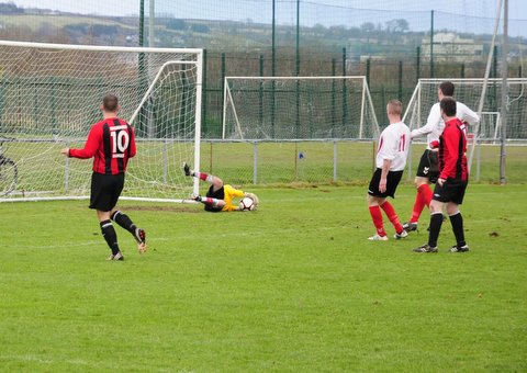 seniors_vs_ringmahon_fai_int_3rd_rnd_dec_1st_2012_20130820_1075857623