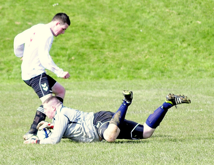 seniors_vs_ringmahon_apr_6th_2013_20130820_2058211883