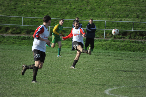 seniors_vs_rockmount_donie_forde_sf_20130820_1334858621