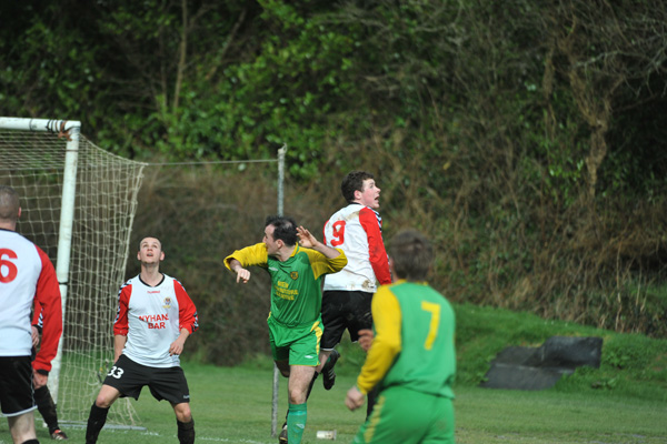 seniors_vs_rockmount_donie_forde_sf_20130820_1342114464