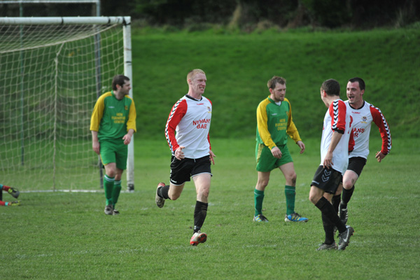 seniors_vs_rockmount_donie_forde_sf_20130820_1450172074