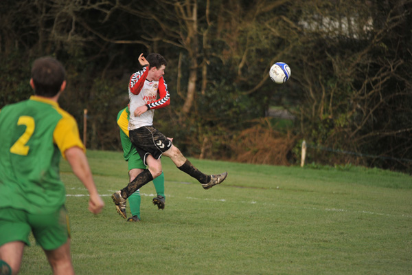 seniors_vs_rockmount_donie_forde_sf_20130820_1457452936