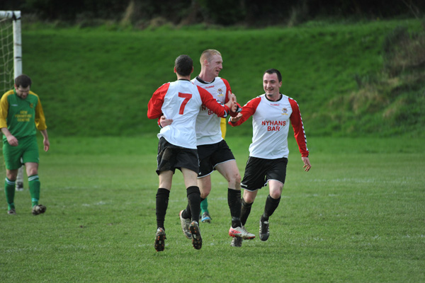 seniors_vs_rockmount_donie_forde_sf_20130820_1492672851