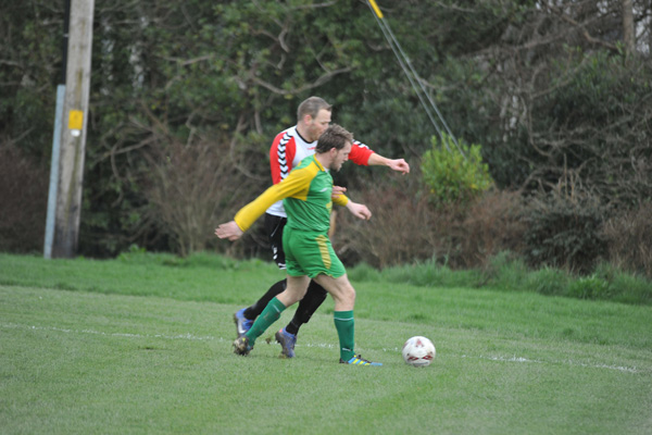 seniors_vs_rockmount_donie_forde_sf_20130820_1521336028