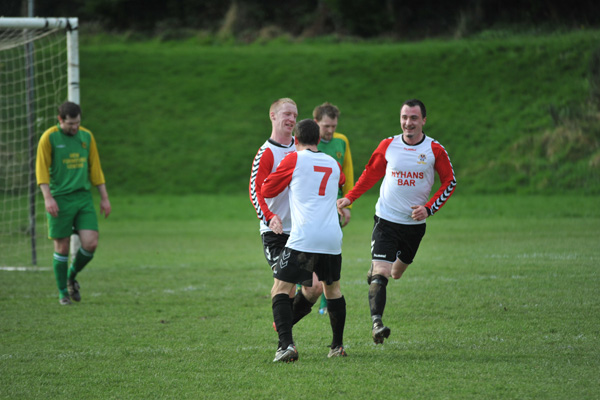 seniors_vs_rockmount_donie_forde_sf_20130820_1548877408