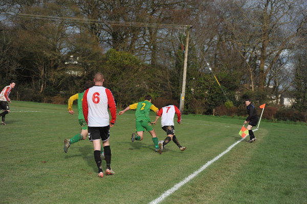 seniors_vs_rockmount_donie_forde_sf_20130820_1803355739