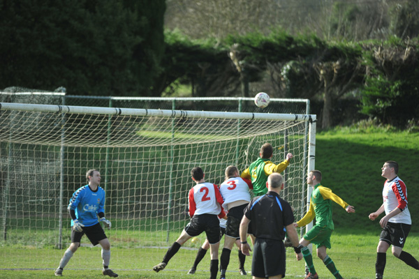 seniors_vs_rockmount_donie_forde_sf_20130820_1884793009