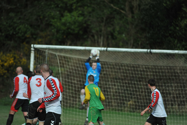 seniors_vs_rockmount_donie_forde_sf_20130820_1919852475