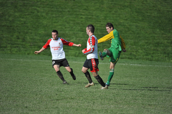 seniors_vs_rockmount_donie_forde_sf_20130820_1955957469
