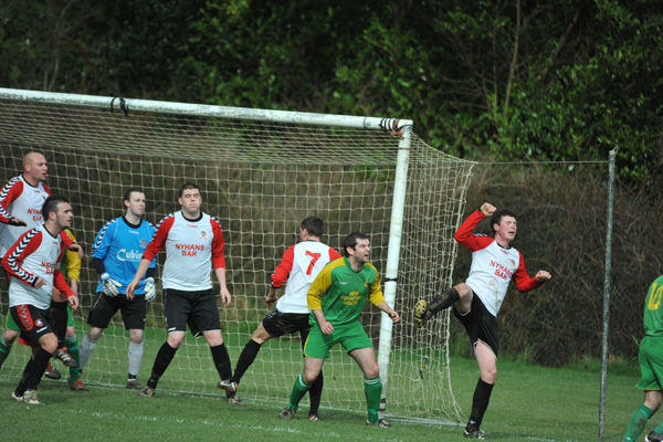 seniors_vs_rockmount_donie_forde_sf_20130820_2030143592