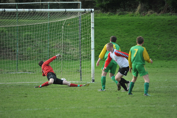 seniors_vs_rockmount_donie_forde_sf_20130820_2087817689