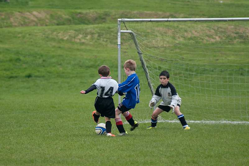 u10_boys_vs_glountane_apr_1st_2012_20130821_2047315320