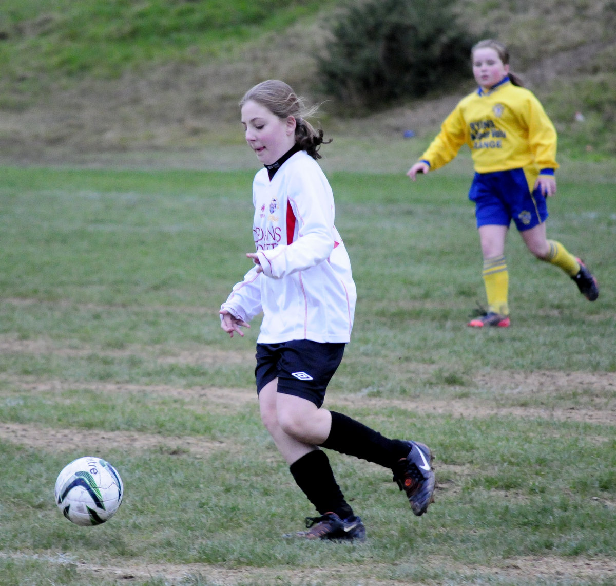 u12_girls_v_douglas_hall_29th_november_2014_2_20141205_1938974323