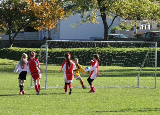 u12_girls_vs_watergrasshill_27th_oct_2012_20130820_1265174769