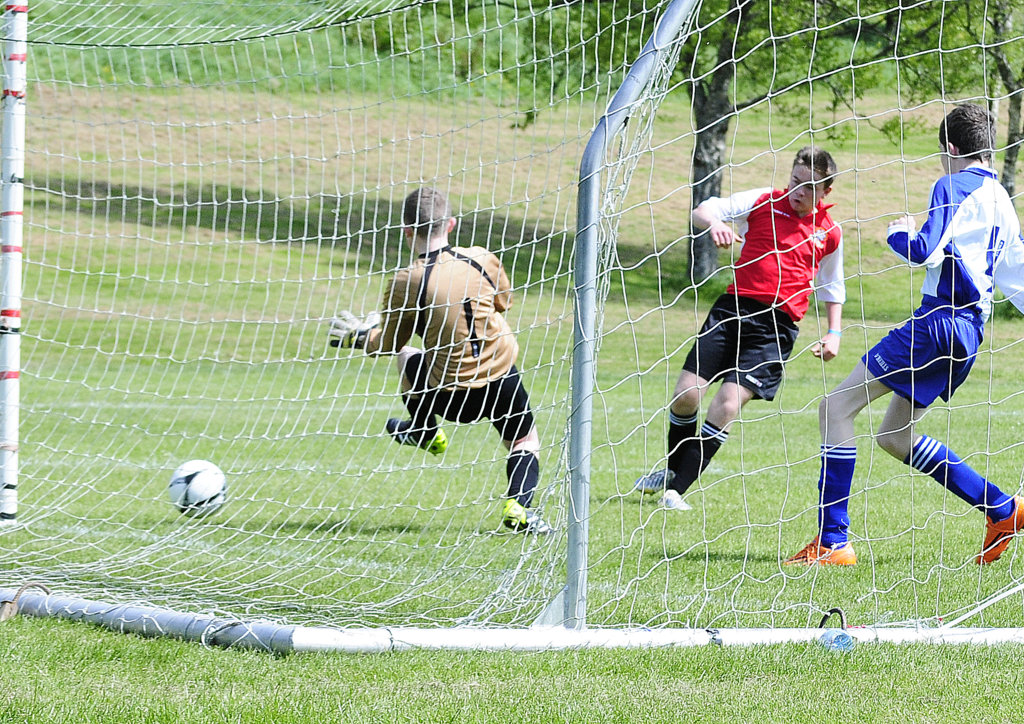 u14_boys_vs_leeds_17th_may_2014_-_league_champions_20140518_1891338129