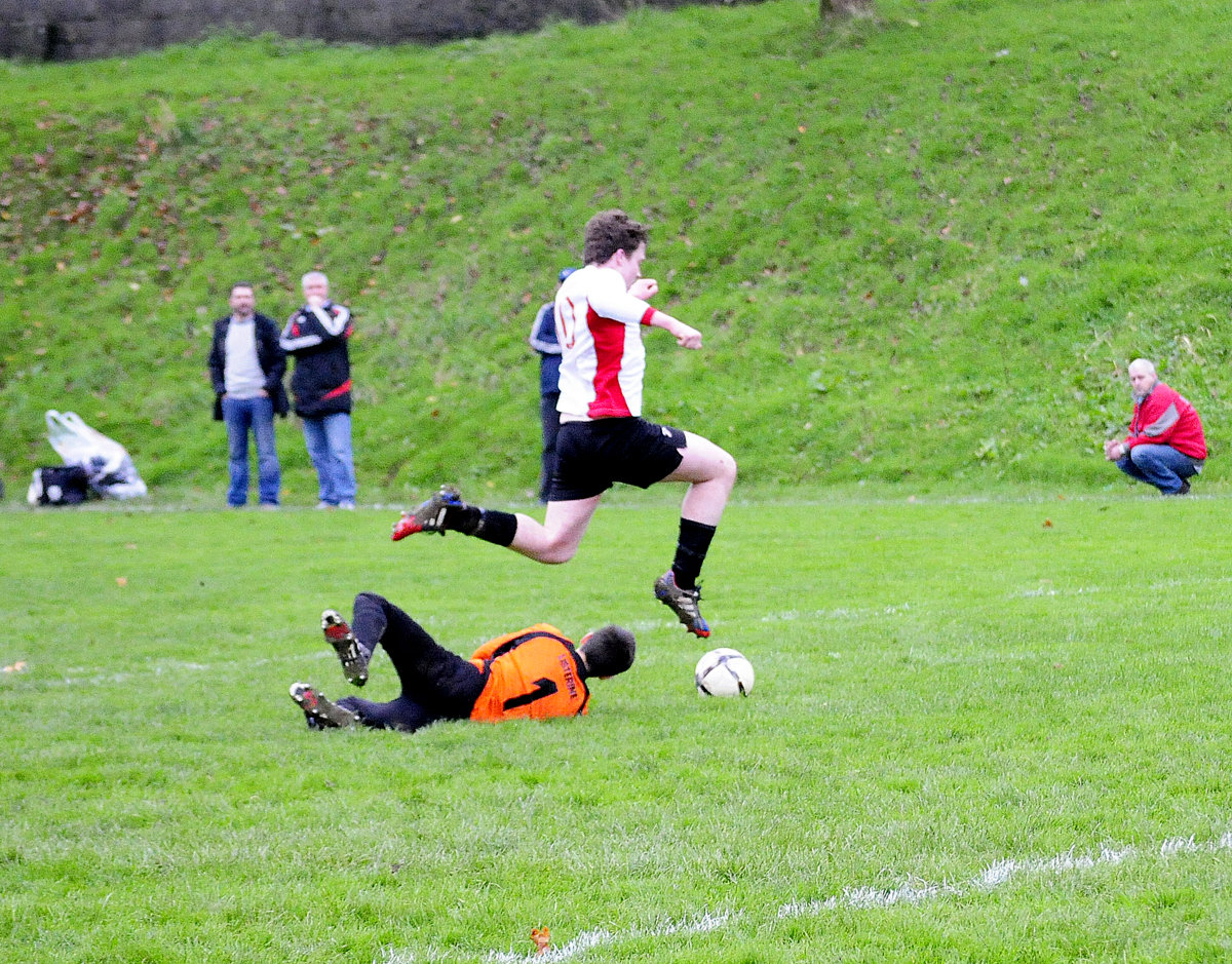 u15_boys_vs_st_marys_home_3-1_loss_nat_cup_28th_november_2014_5_20141208_1131597300